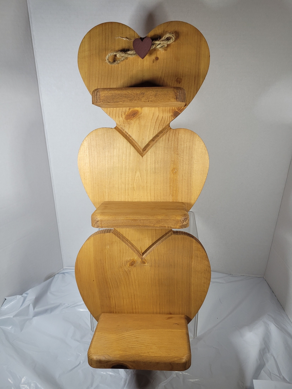 Vtg Wood 3 Tier Heart Shaped Wall Hanging Display Shelf Farmhouse Country20 1/2”